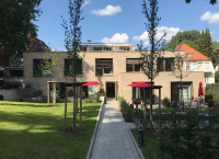 Gartenansicht des Emmaus Hospiz