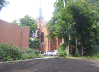 unter dem Kirchturm.jpg